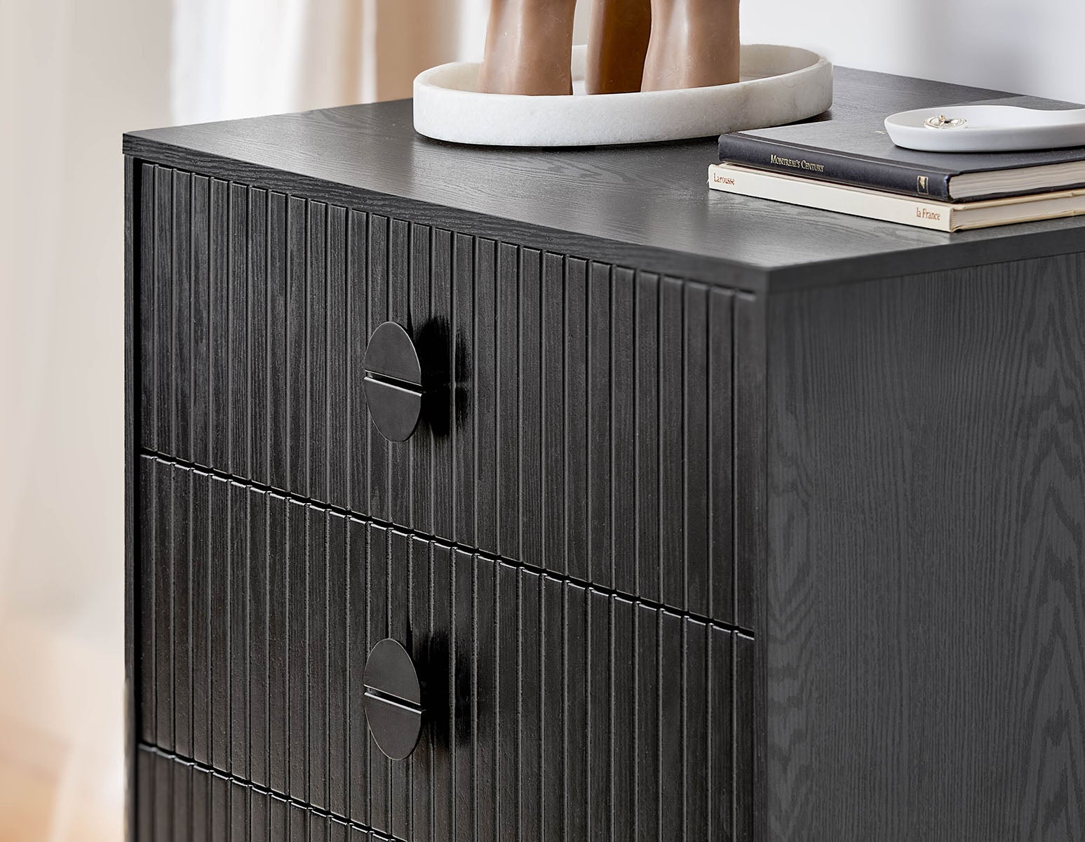 MONTANA modern 3-drawer dresser undefined