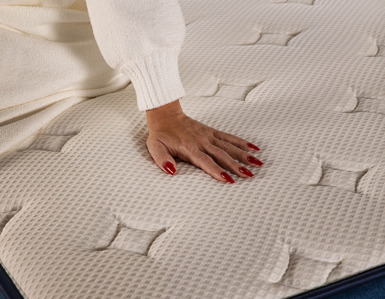 ROYAL SELECT double size mattress undefined