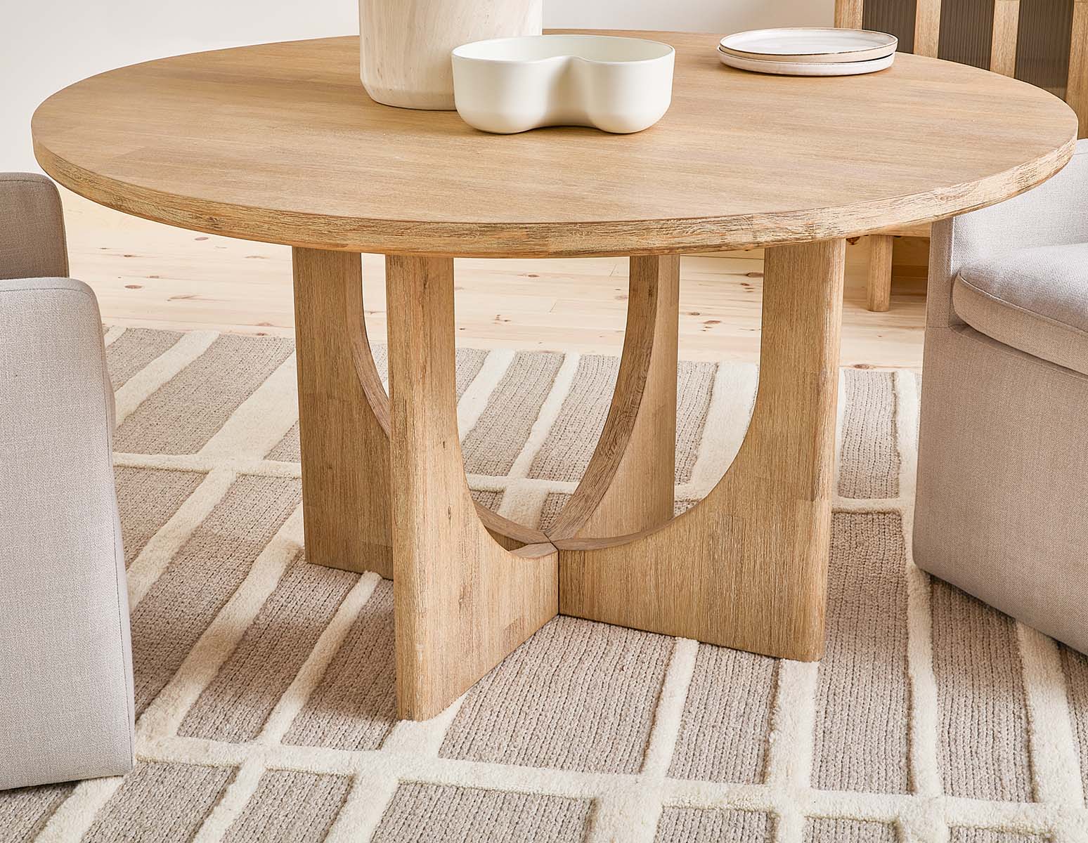 PRIYA round acacia wood dining table 140cm undefined
