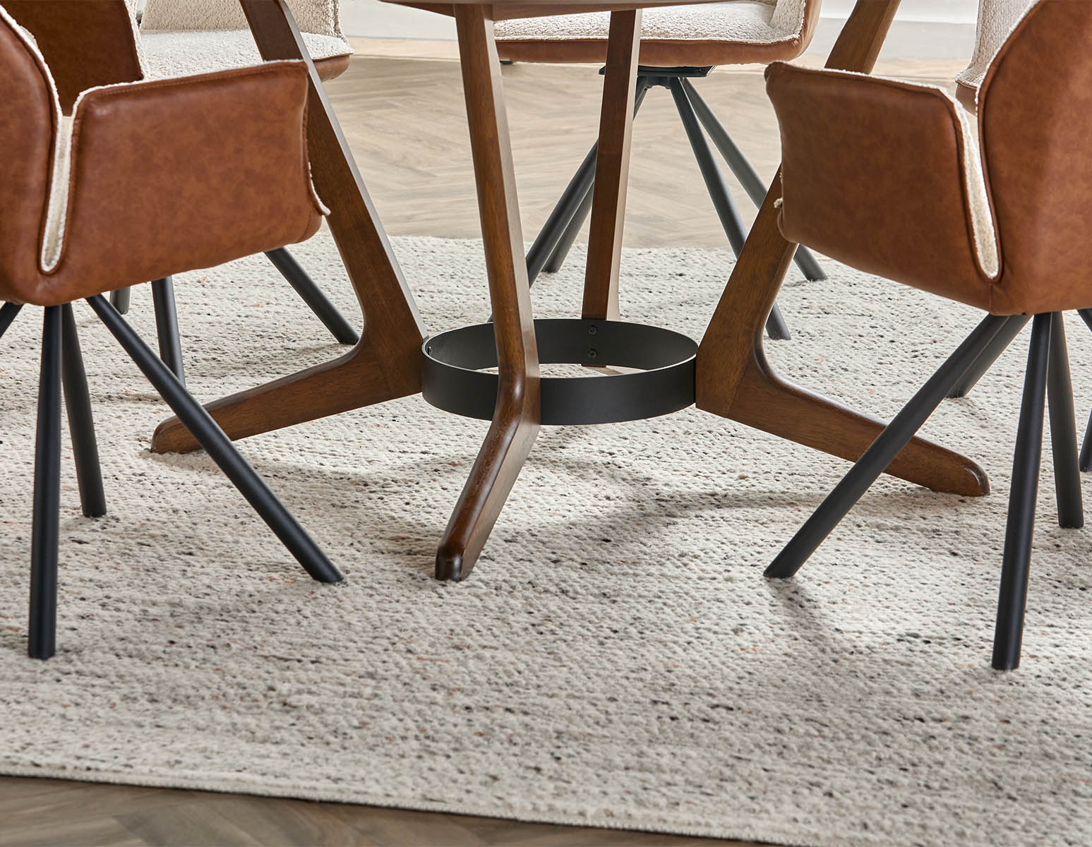 MORELLA table à manger 137 cm ronde moderne du milieu du siècle undefined