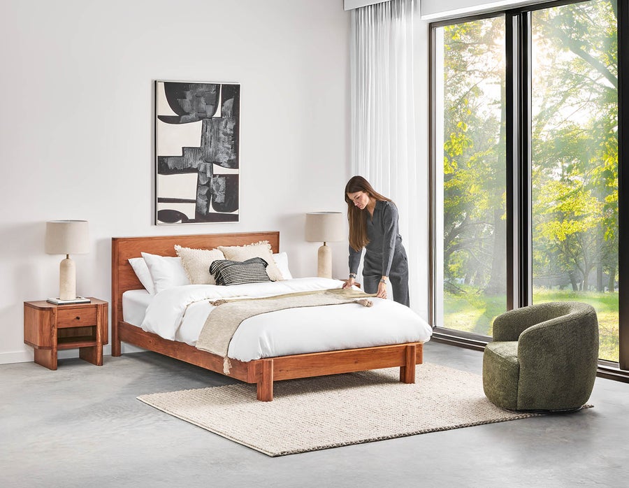MUMBAI acacia wood queen size bed undefined
