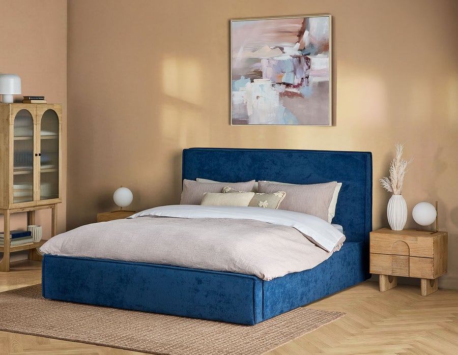 SORGUE upholstered queen size bed with storage undefined