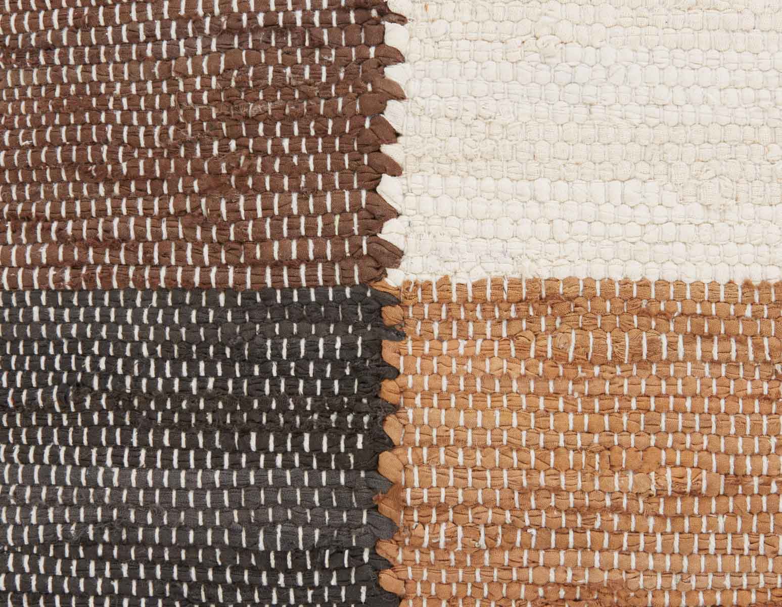 JIND coussin 24" x 24" undefined