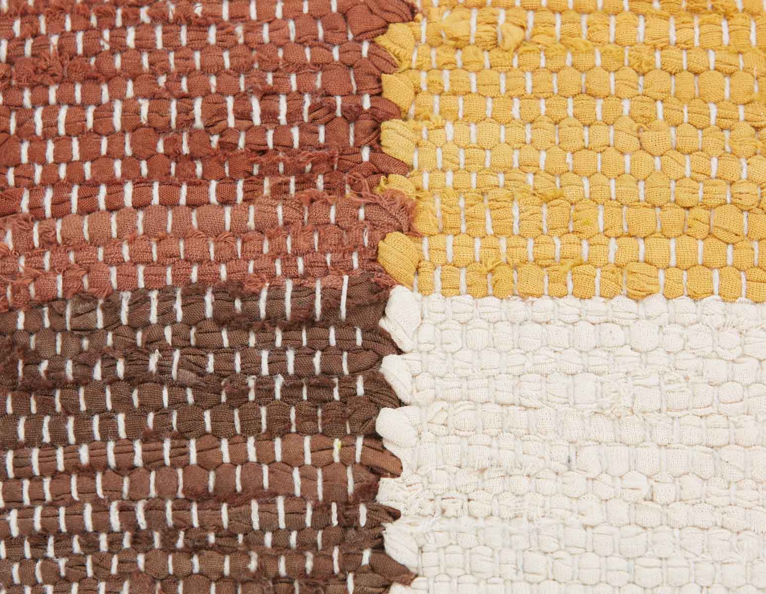 KOLAR coussin chindi en coton 16" x 24" undefined