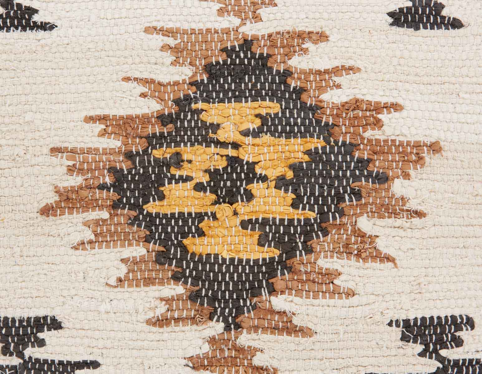 DODA coussin chindi en coton 24" x 24" undefined