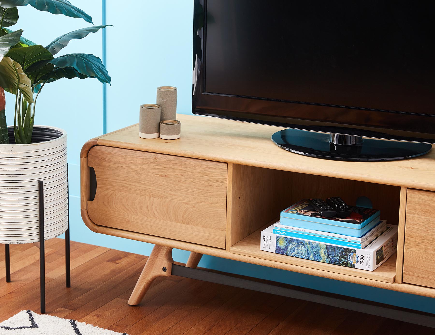 BANYA planter with stand 66 cm undefined