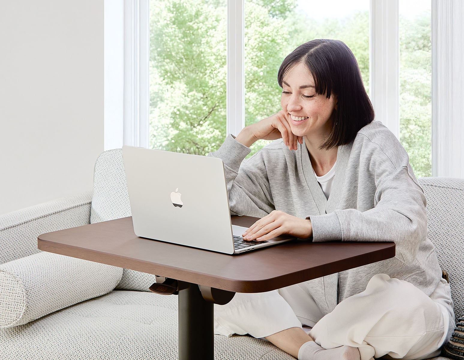 LILY adjustable portable desk undefined