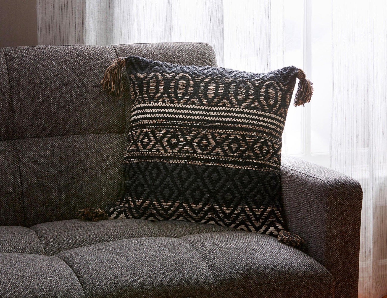 CARA coussin 45 cm x 45 cm undefined