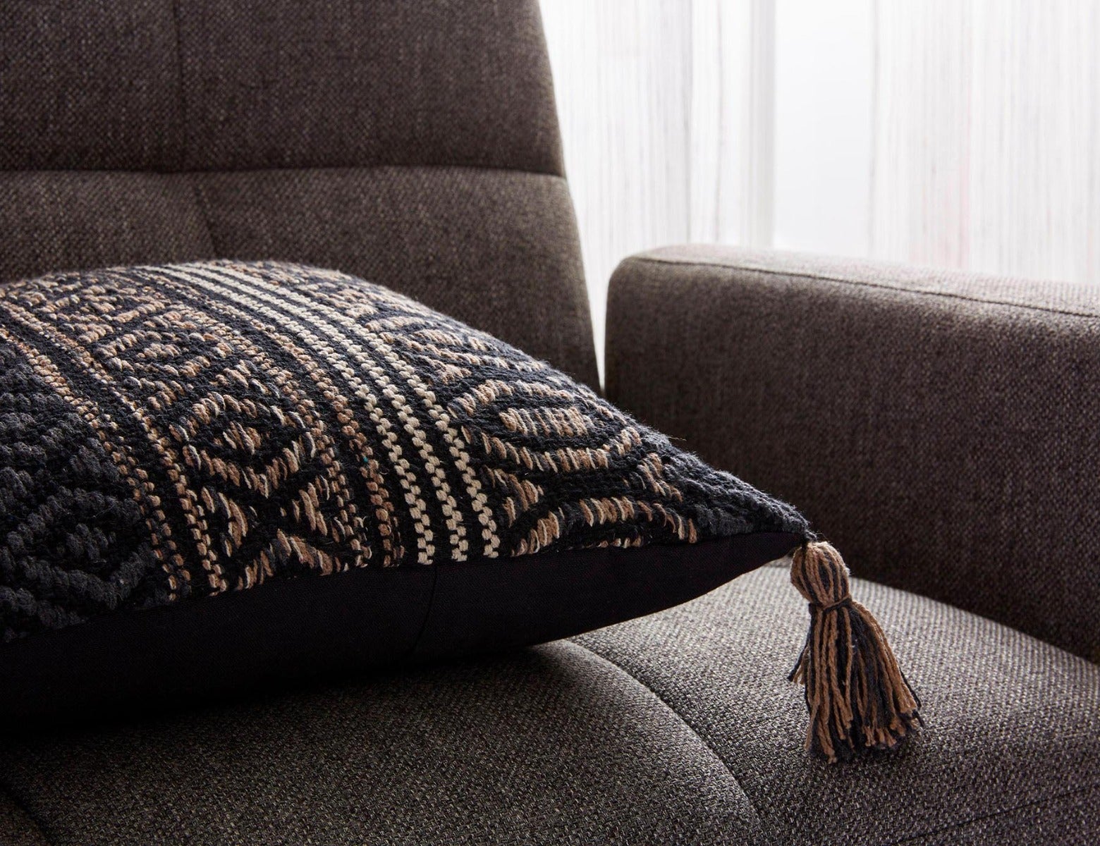 CARA coussin 45 cm x 45 cm undefined