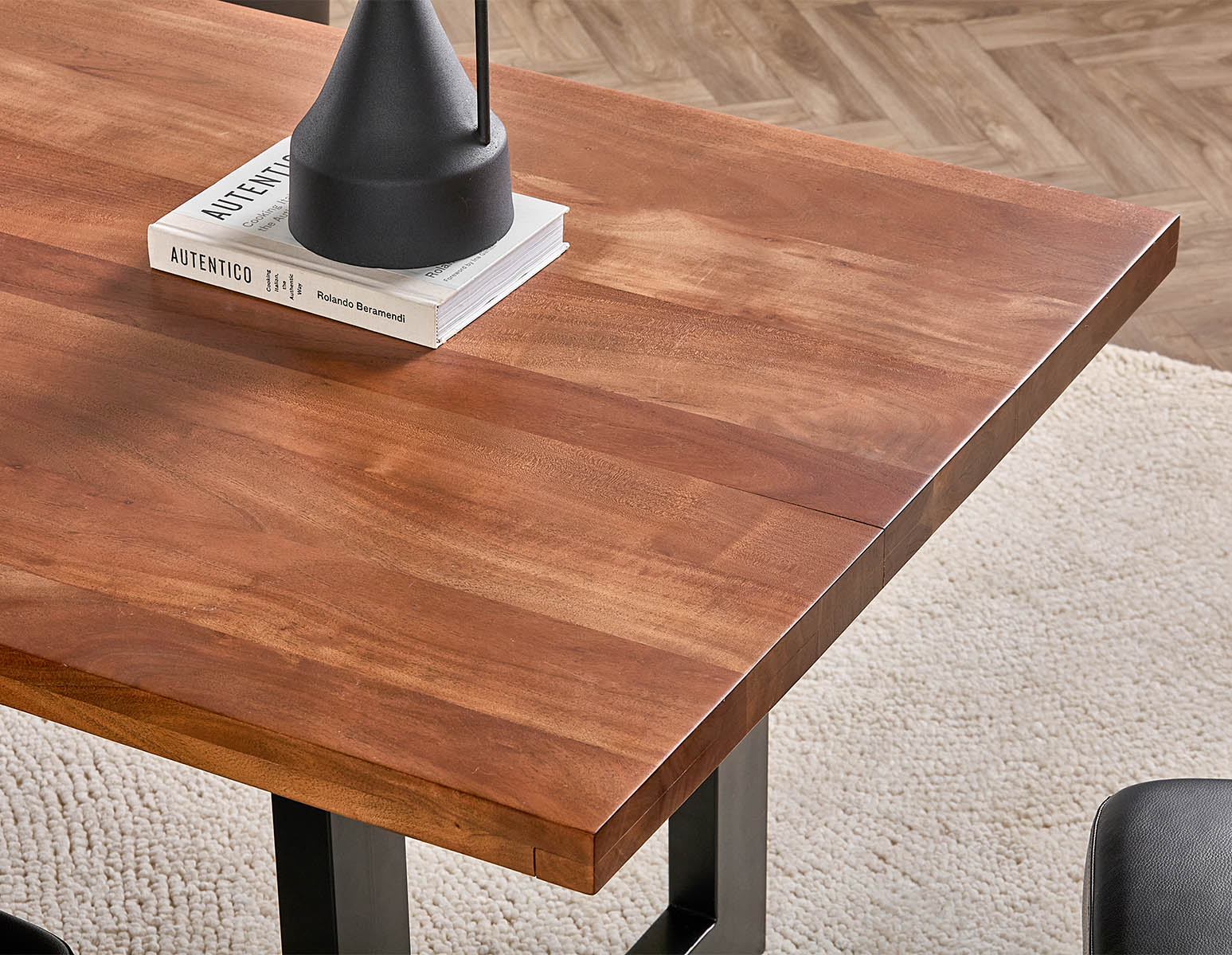 LYON table de salle à manger en bois d'acacia 200 cm undefined