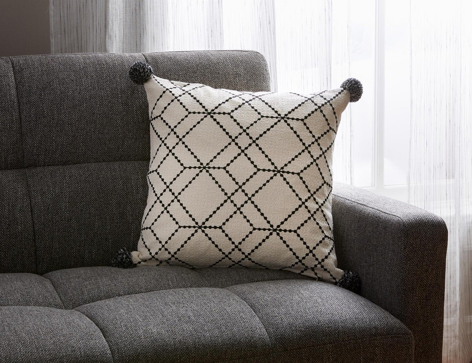 ALO cushion 45cm x 45cm undefined