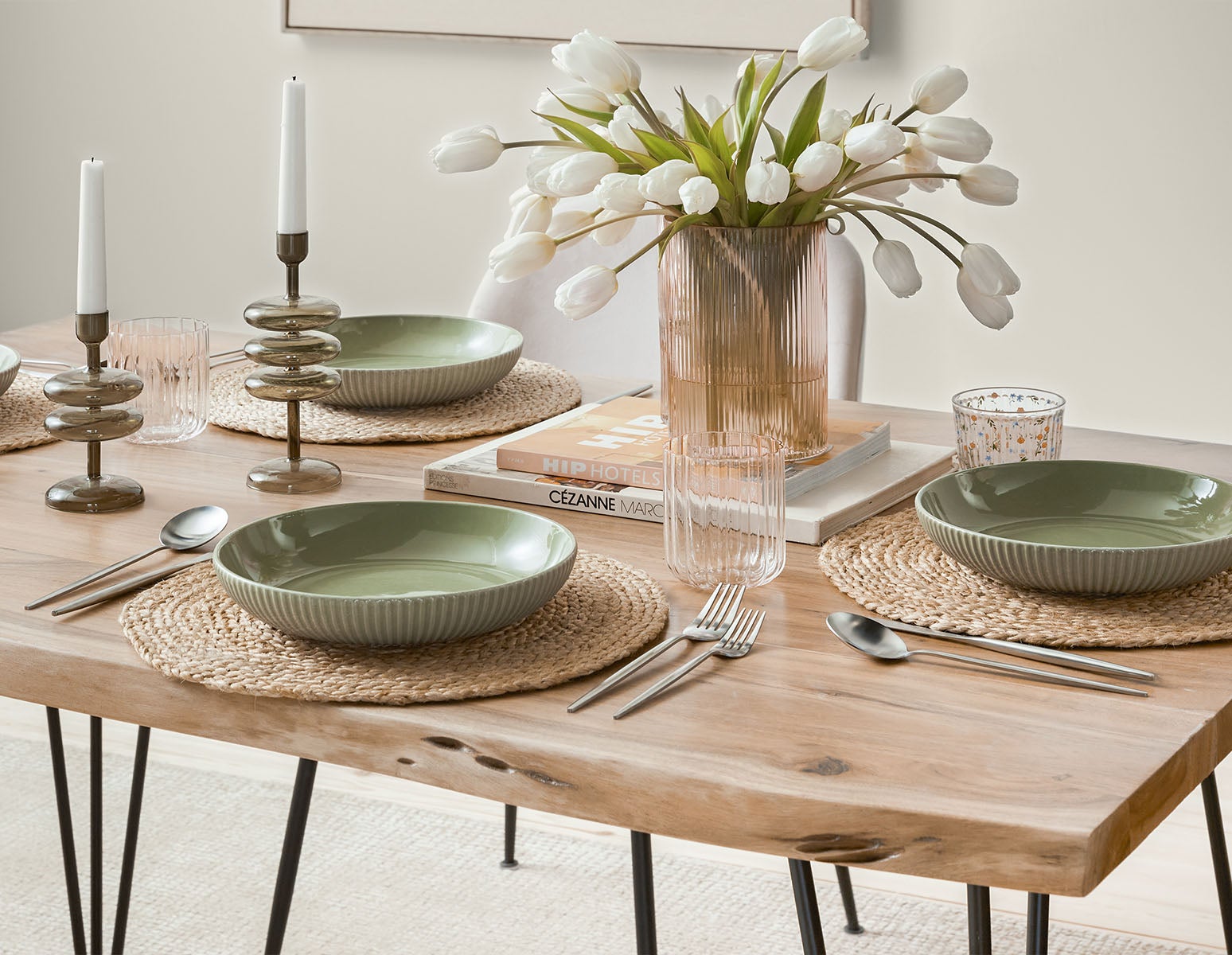 RENO solid acacia wood dining table 140 cm undefined