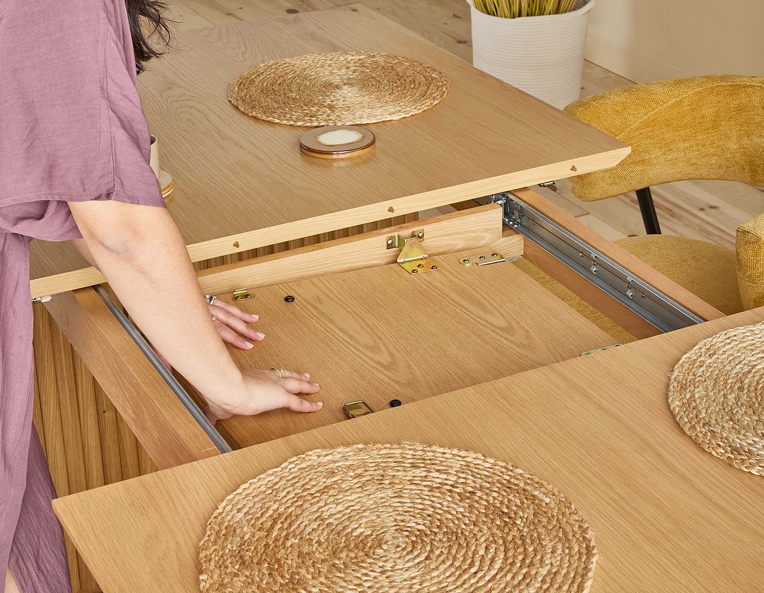 LESTER extendable dining table 180 cm to 220 cm undefined