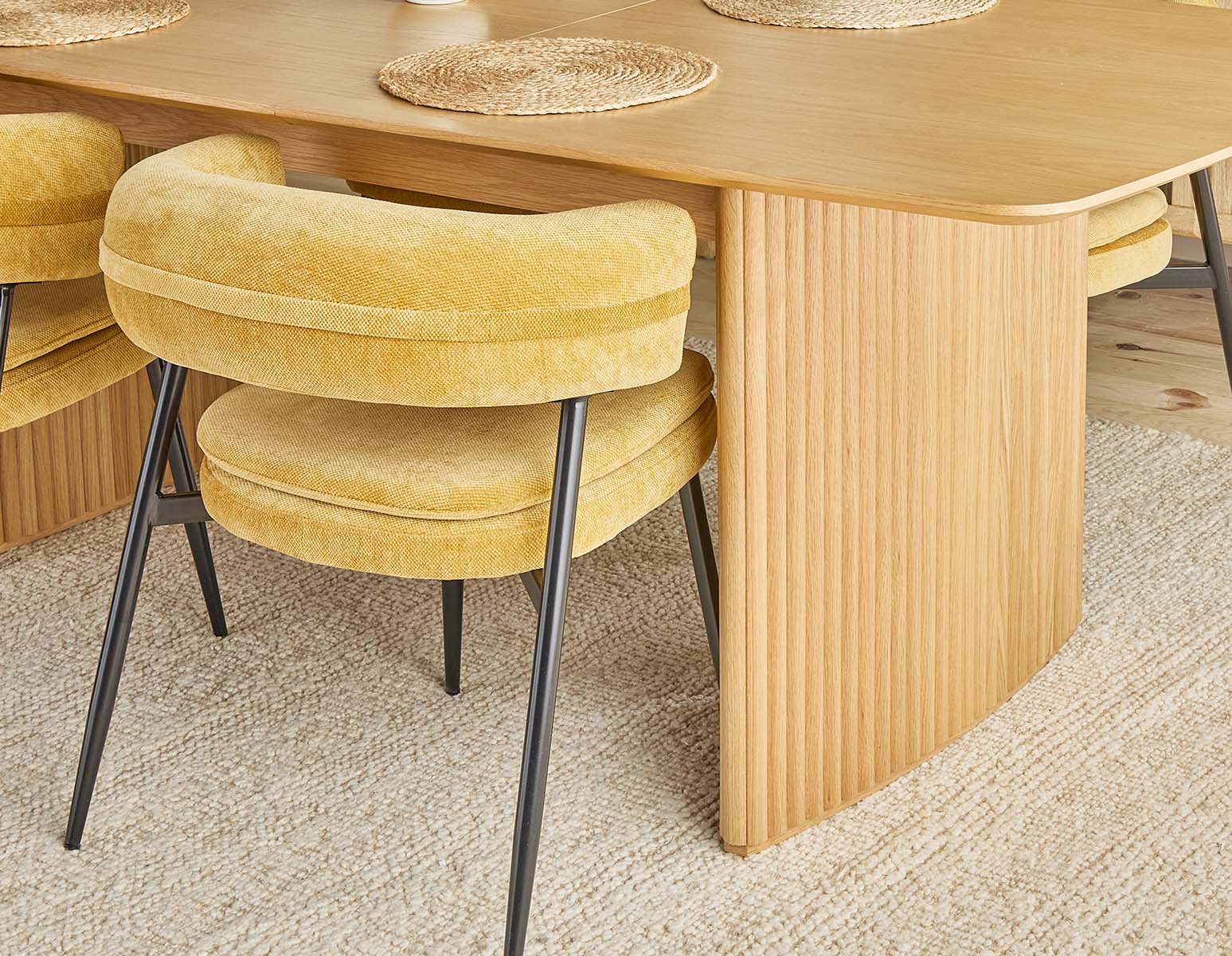 LESTER extendable dining table 180 cm to 220 cm undefined