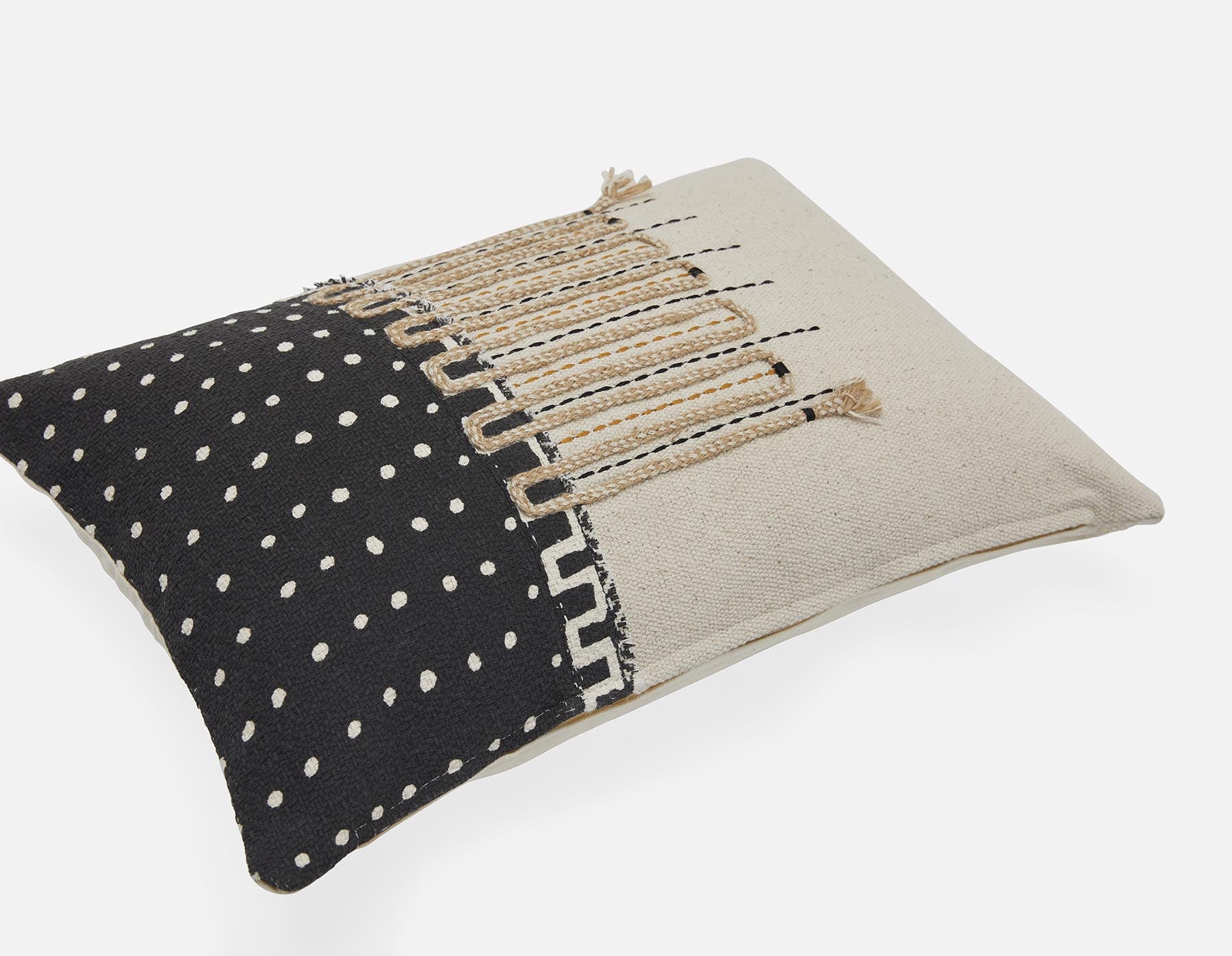 EZIO cushion 30 cm x 45 cm undefined
