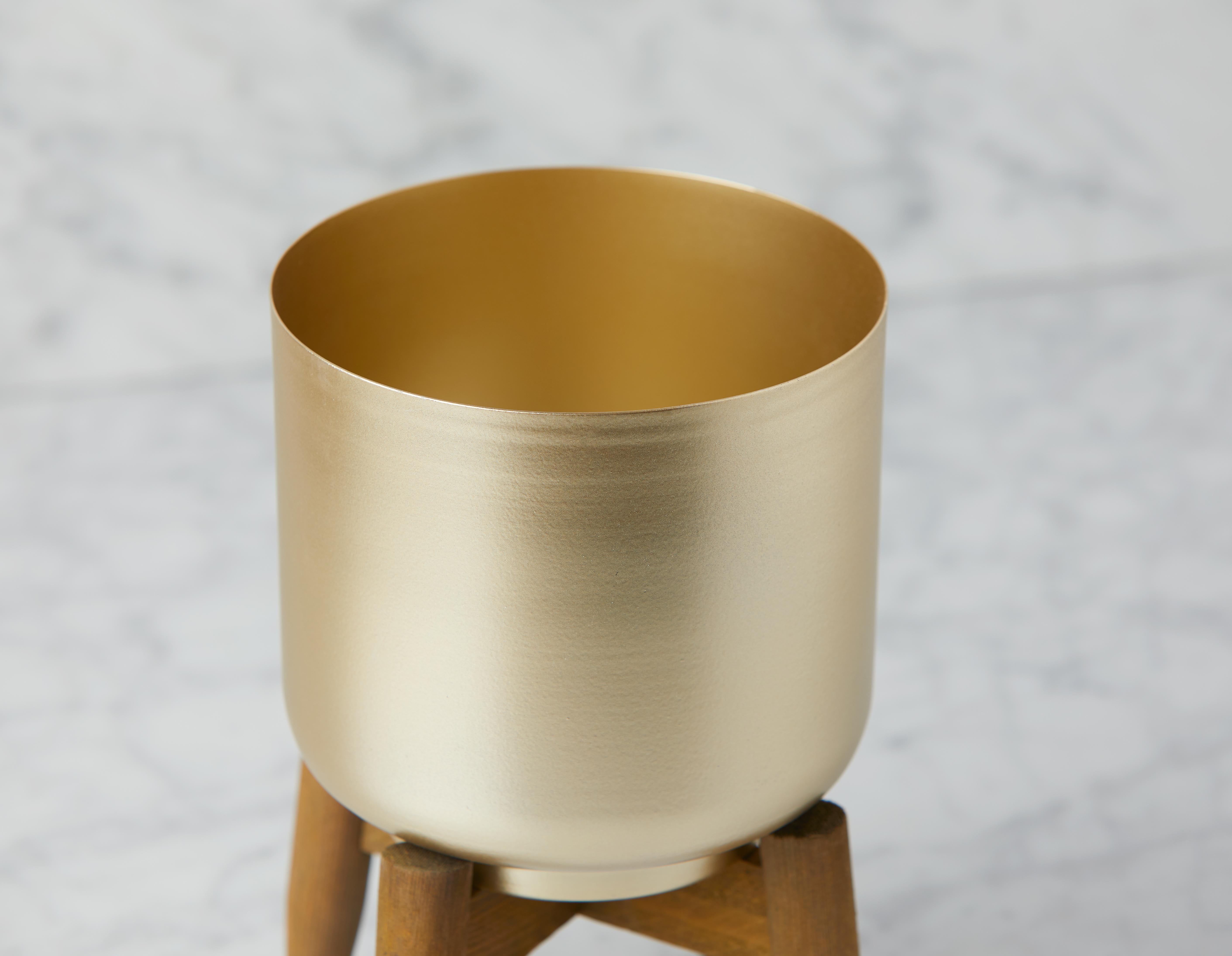 MURIEL metal planter with wood stand 24 cm undefined