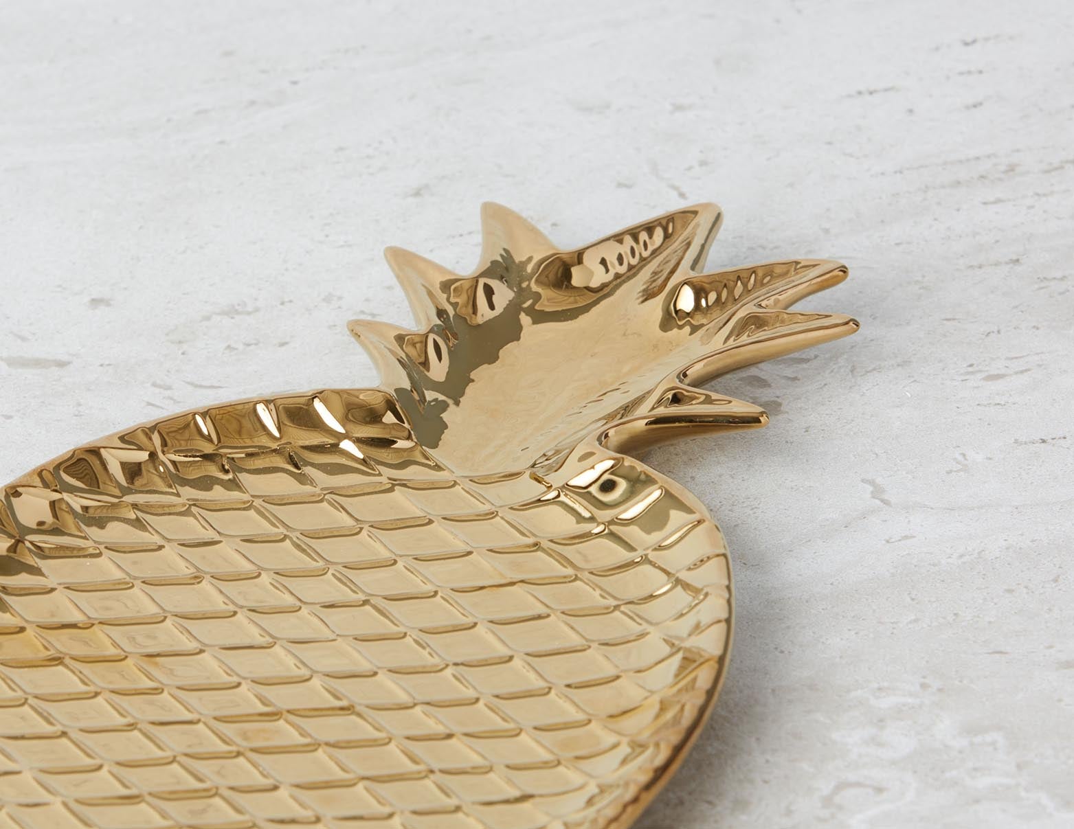 ANANAS II pineapple-shaped plate 32 cm undefined