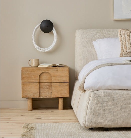 PRIYA nightstand