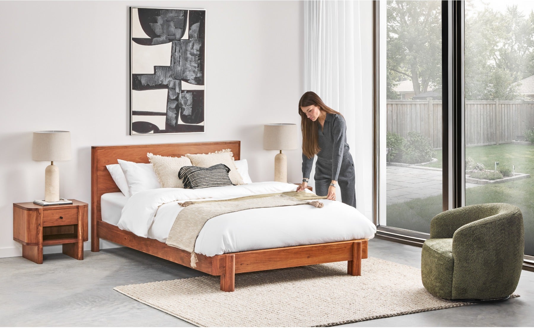 MUMBAI acacia wood queen size bed