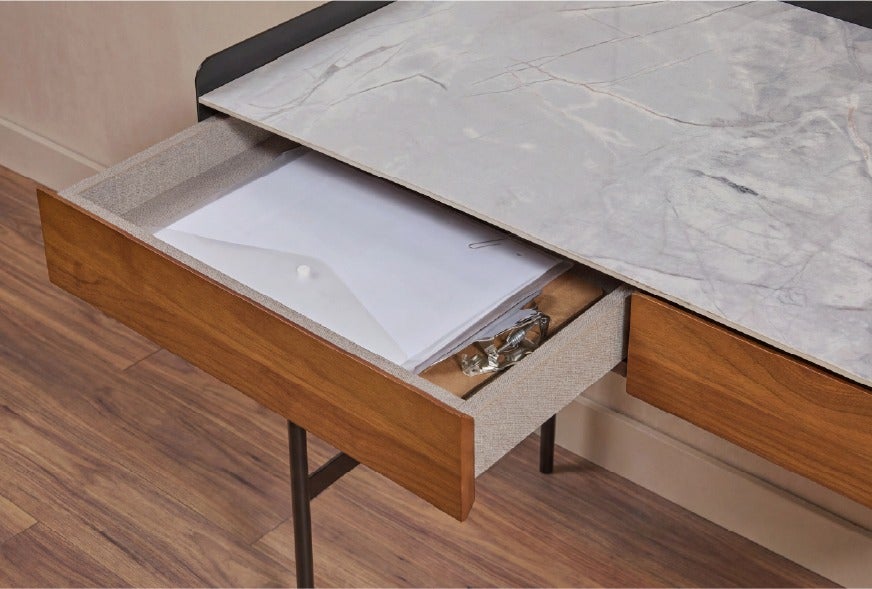 MARTIN desk