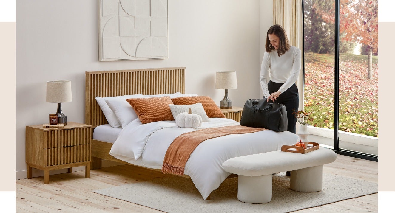 RIONA queen size bed