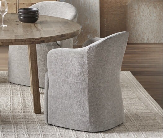 MAGNUS dining chair on casters