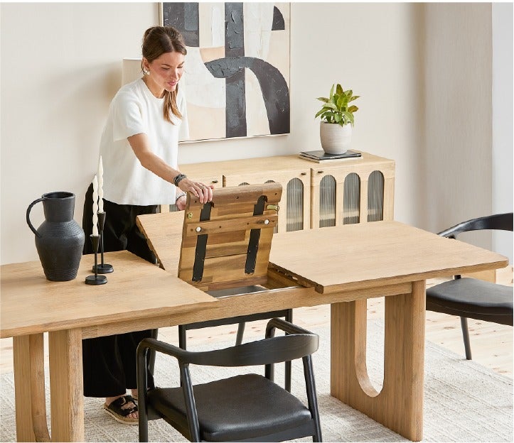 PRIYA table à rallonges en bois d'acacia 180 à 220 cm